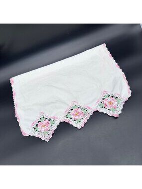 Vintage Table Runner Handmade White Pink Crochet Floral Edges Farmhouse Cottage